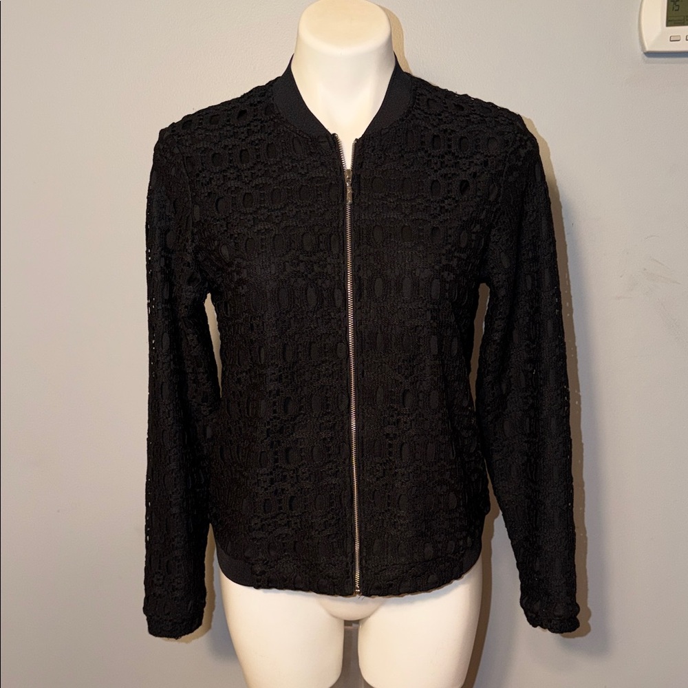 Rafaella Ladies Black Crocheted Lace Full Zipper Jacket. Small.